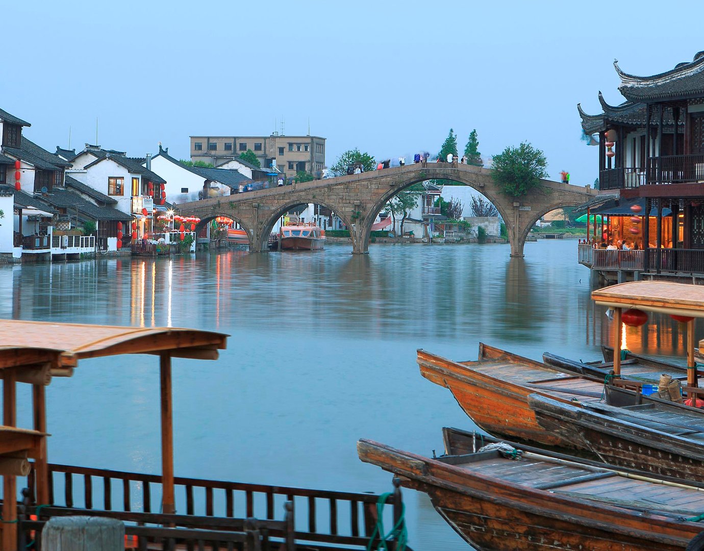 ahn luh qiandao lake, Zhujiajiao,Perdana Botanical Gardens