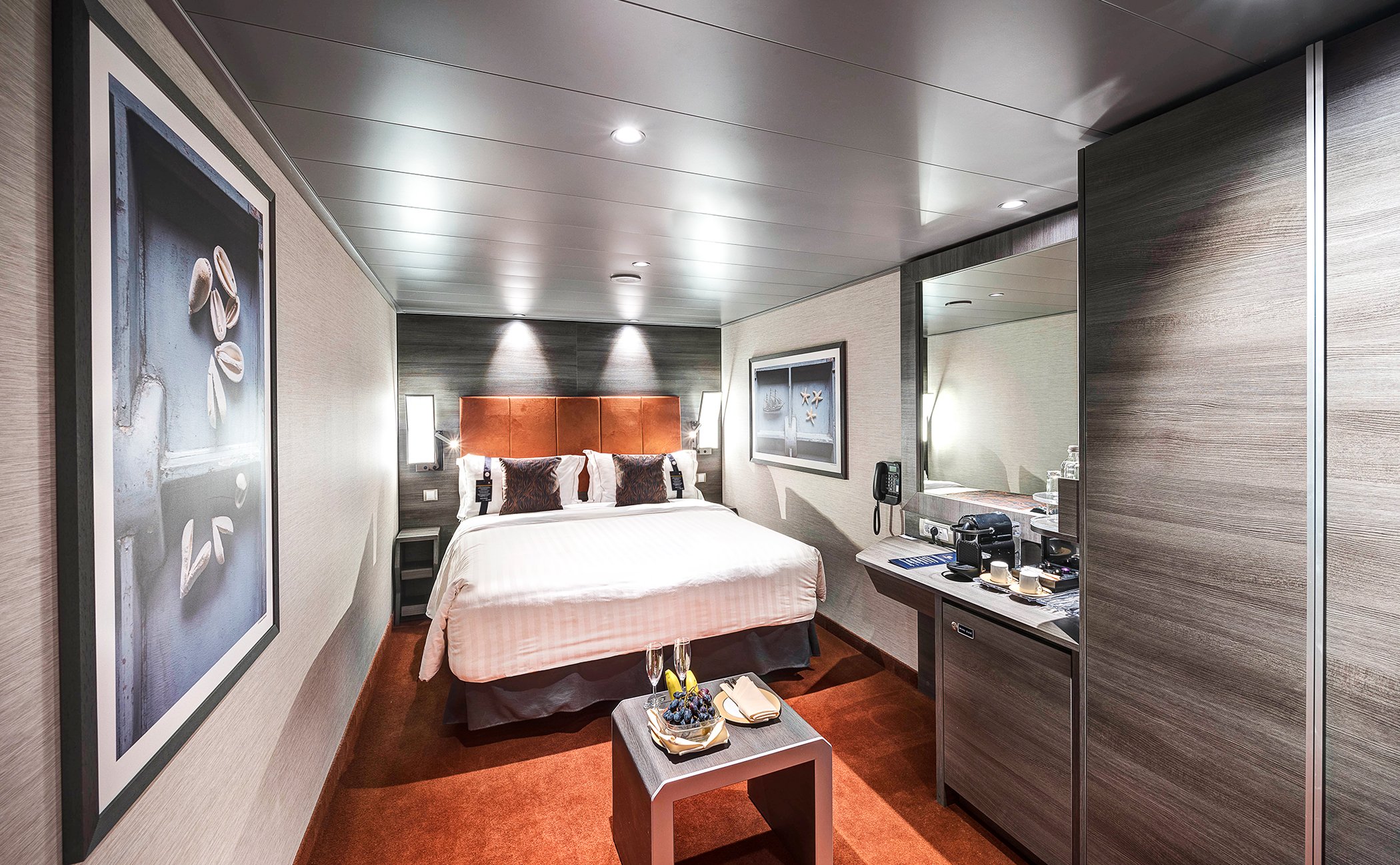 Cabines & Suítes - MSC Grandiosa| MSC Cruzeiros