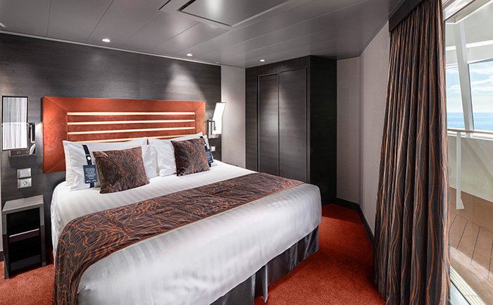 MSC Yacht Club Executive & Family Grand Suite with whirlpool - YLJ  - MSC Meraviglia | MSC Cruises