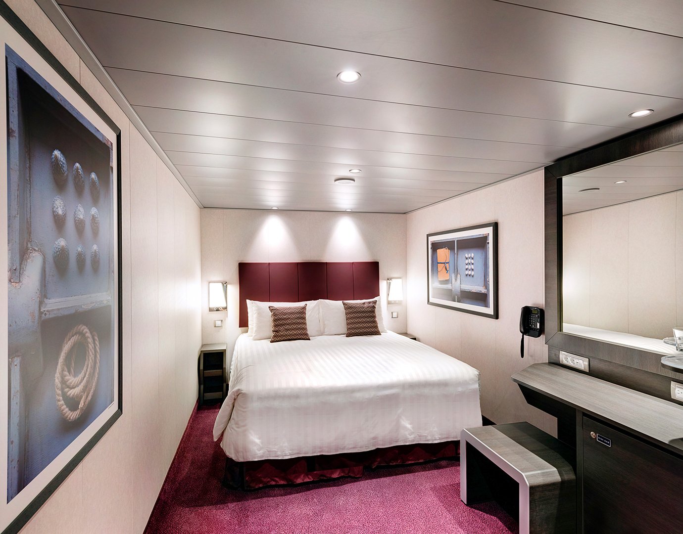 MSC Meraviglia Cabin: Interior 06 MSC Meraviglia Cabin: Interior 06