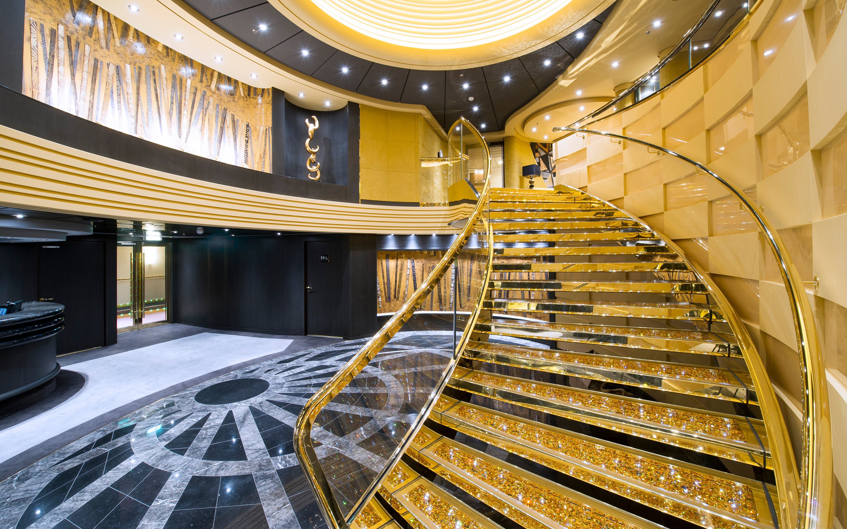 MSC Preziosa, Yacht Club | MSC Cruises MSC Preziosa, Yacht Club | MSC Cruises