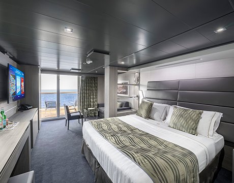 MSC Seashore Yacht Club Grand Suite MSC Seashore Yacht Club Grand Suite