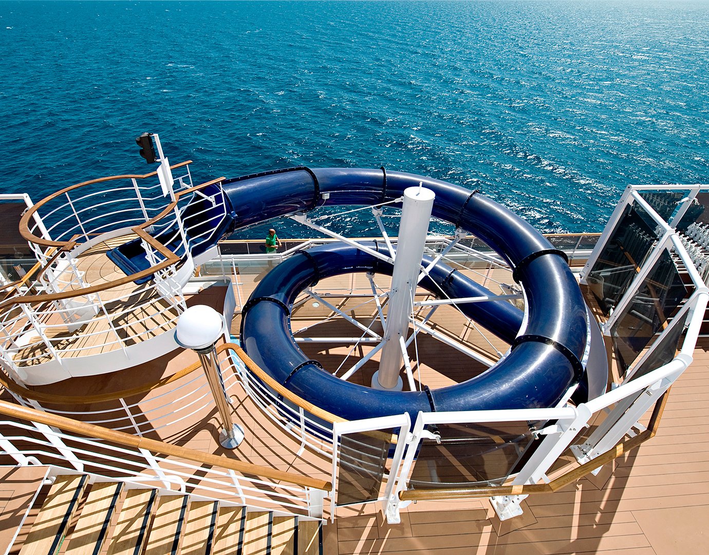 MSC Splendida Entertainment Teens Toboga 04 MSC Splendida Entertainment Teens Toboga 04